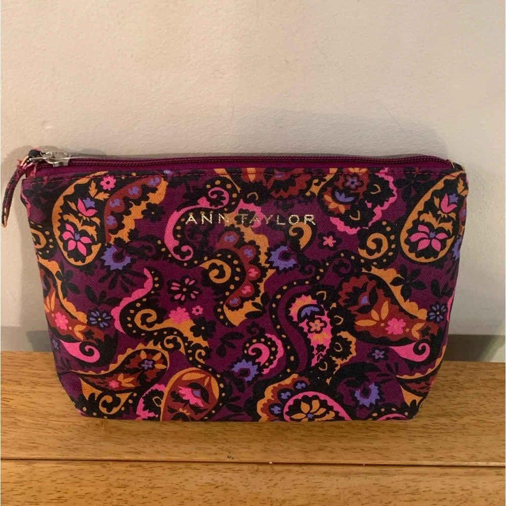 Ann Taylor Paisley Cosmetic Makeup Travel Bag NWT